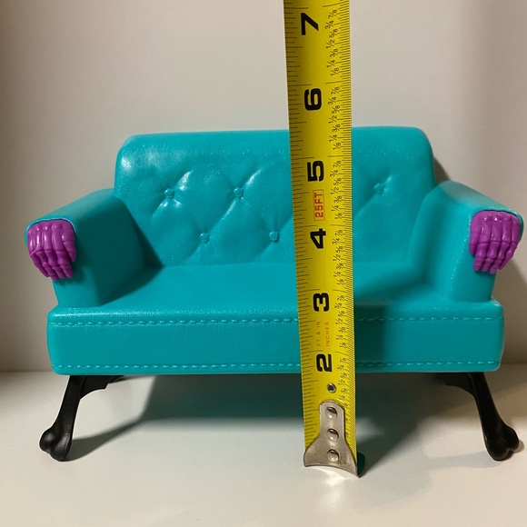 Monster High Student Lounge Vending Machine Bundle Couch / Sofa 2022 Furniture - Picture 8 of 12